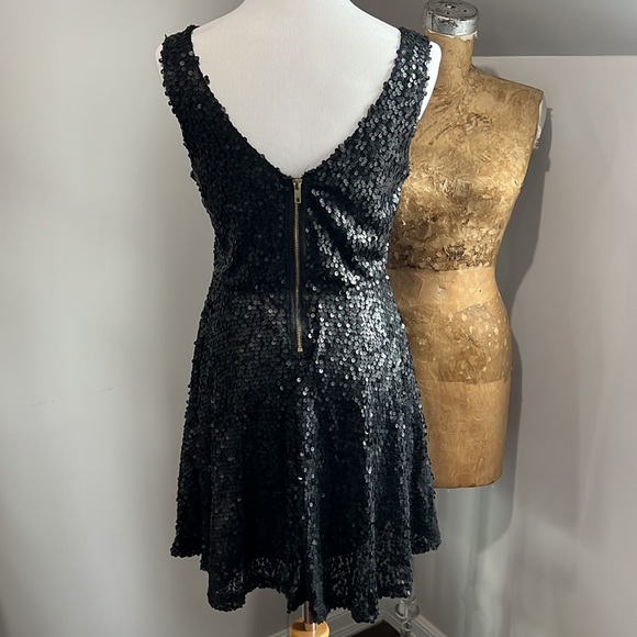 Matte Sequin Holiday Dress - Picture 4 of 10